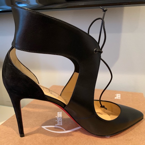 Christian Louboutin - Picture 2 of 6